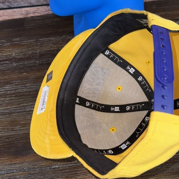 New Era Los Angeles Lakers 9Fifty SnapBack Cap - Picture 8 of 8